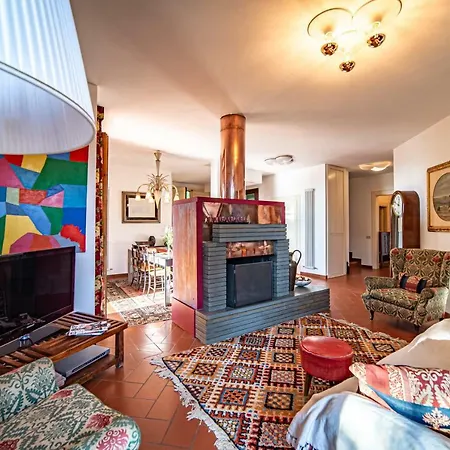 Villa Aurora *