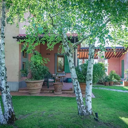Aurora Villa